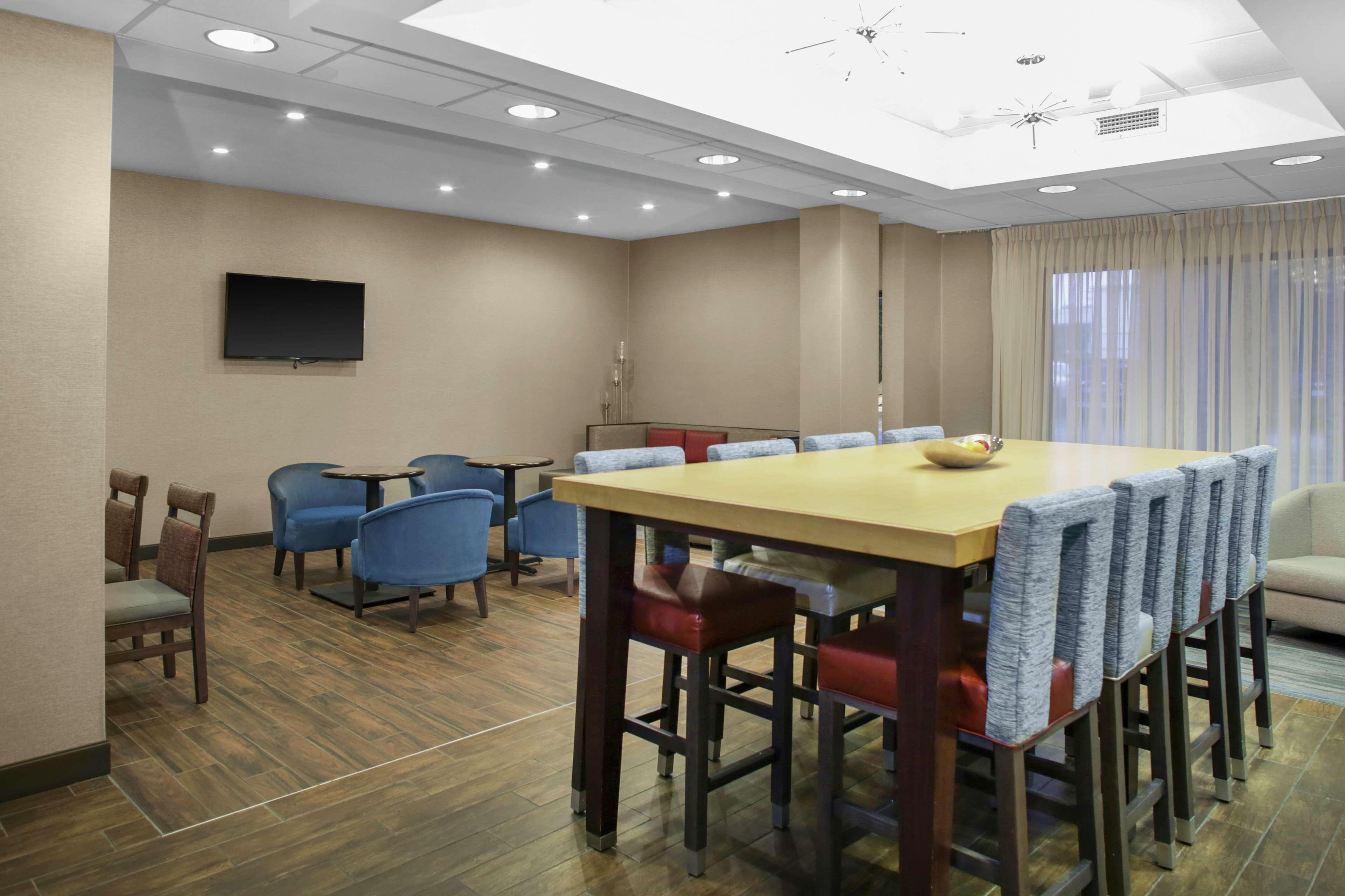 Hampton Inn Chicago Elgin/I-90 Εξωτερικό φωτογραφία