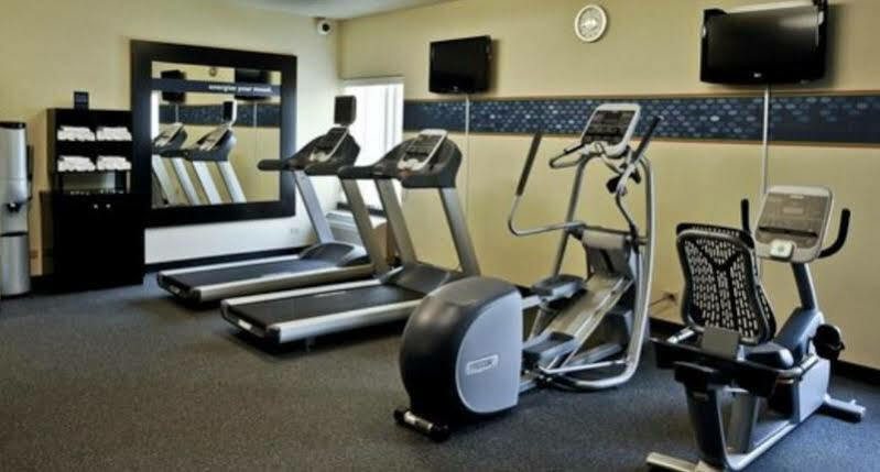 Hampton Inn Chicago Elgin/I-90 Εξωτερικό φωτογραφία